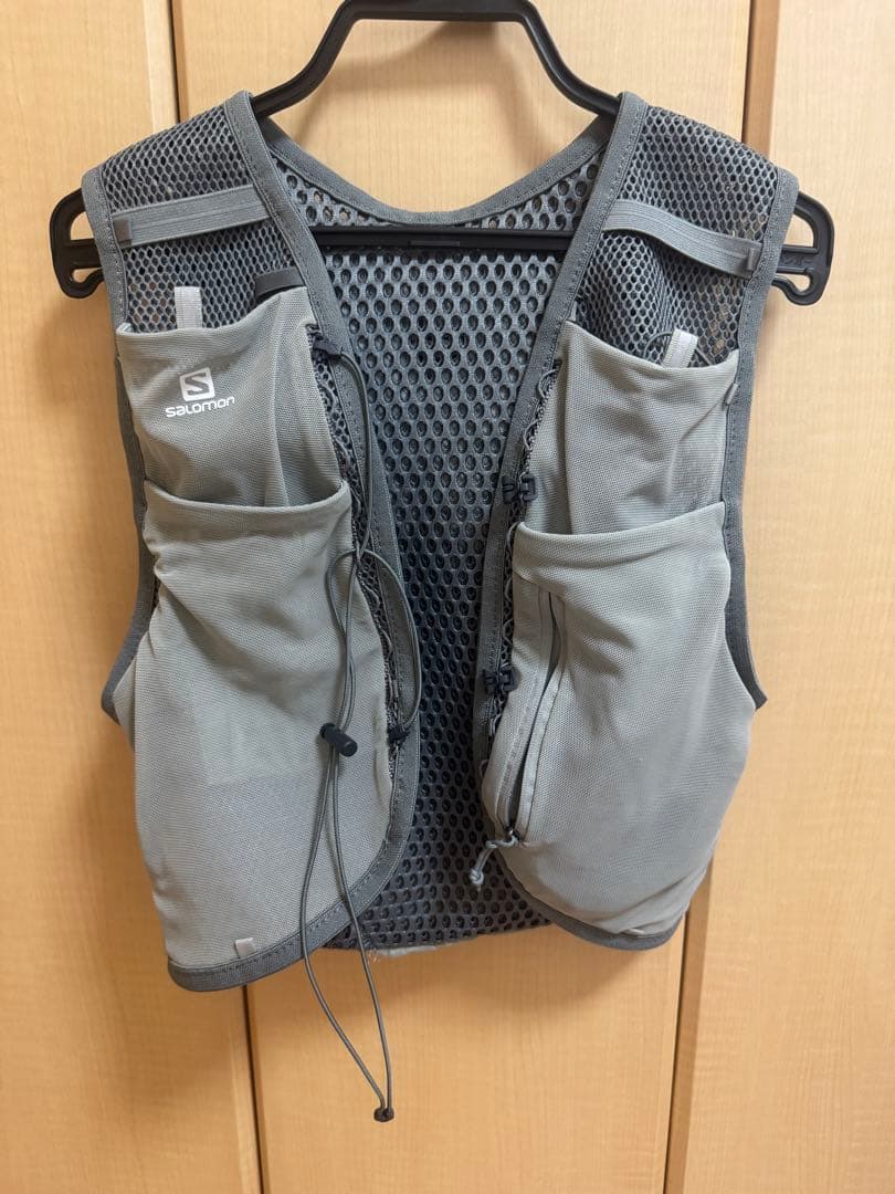[美品] salomon 8L ランニングベスト/SOFT FLASK 250