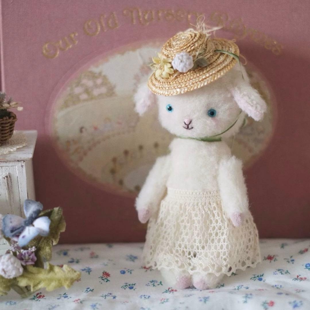 優雅な仔羊ちゃん アーティストベア 海外作家様 ハンドメイド 置物 部屋飾り