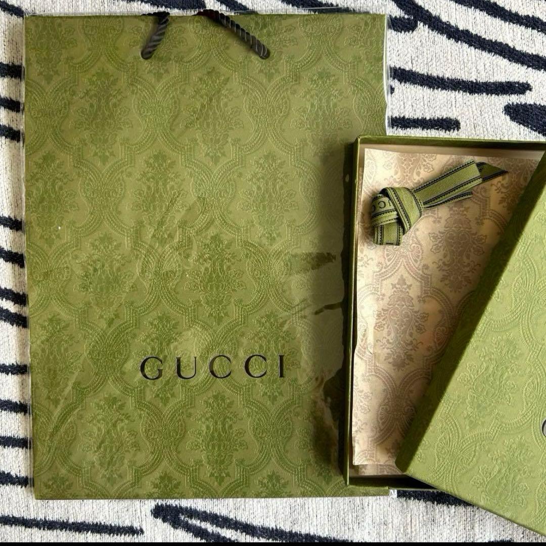【新品・希少】ヒグチユウコxGUCCI　ボウタイ　スカーフ　シルク　こはる