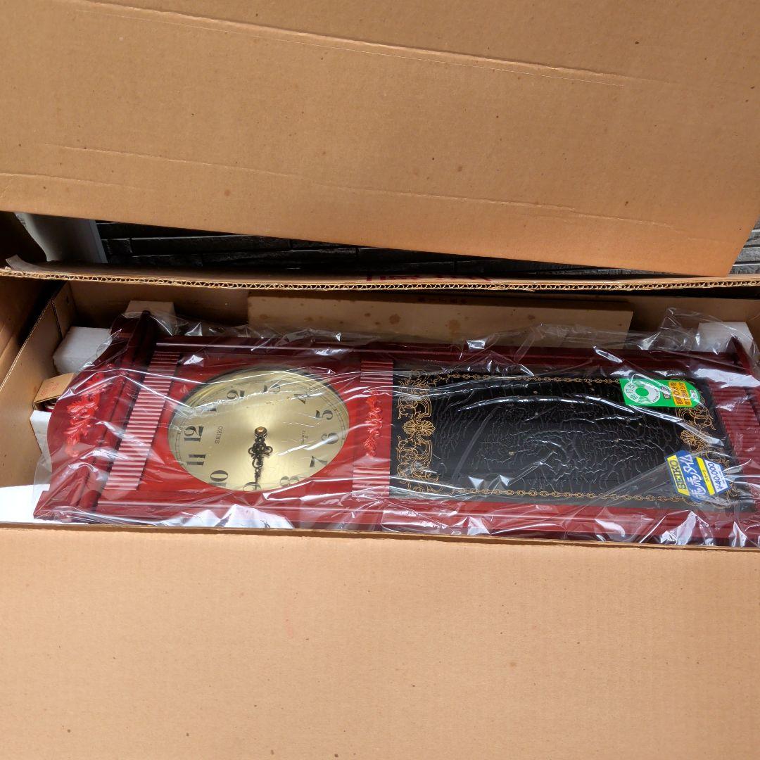 SEIKO 掛時計 赤 クォーツ　振り子時計