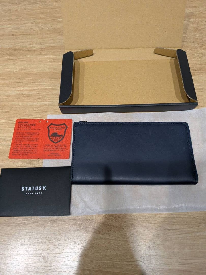 STATUSY ネイビー レザー 長財布