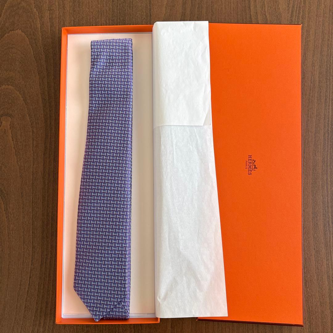 HERMES シルク ネクタイ 紫色 箱付き
