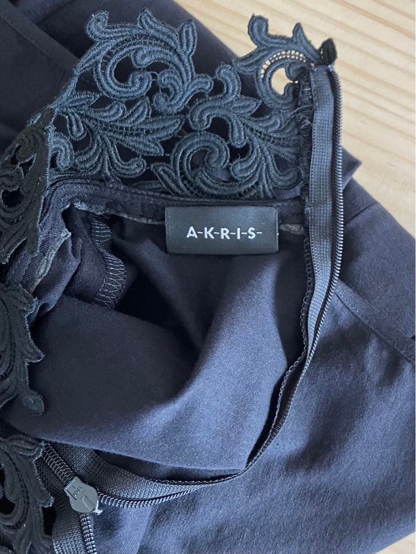 未使用の様子 AKRISアクリス シルク コットン ストレッチ レース トップス