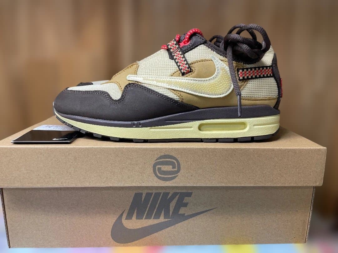 【セール中！】NIKE AIR MAX 1 / CJ トラヴィススコット