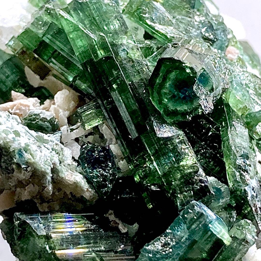 半*ル様 グリーントルマリン　原石　鉱物標本　天然石　834