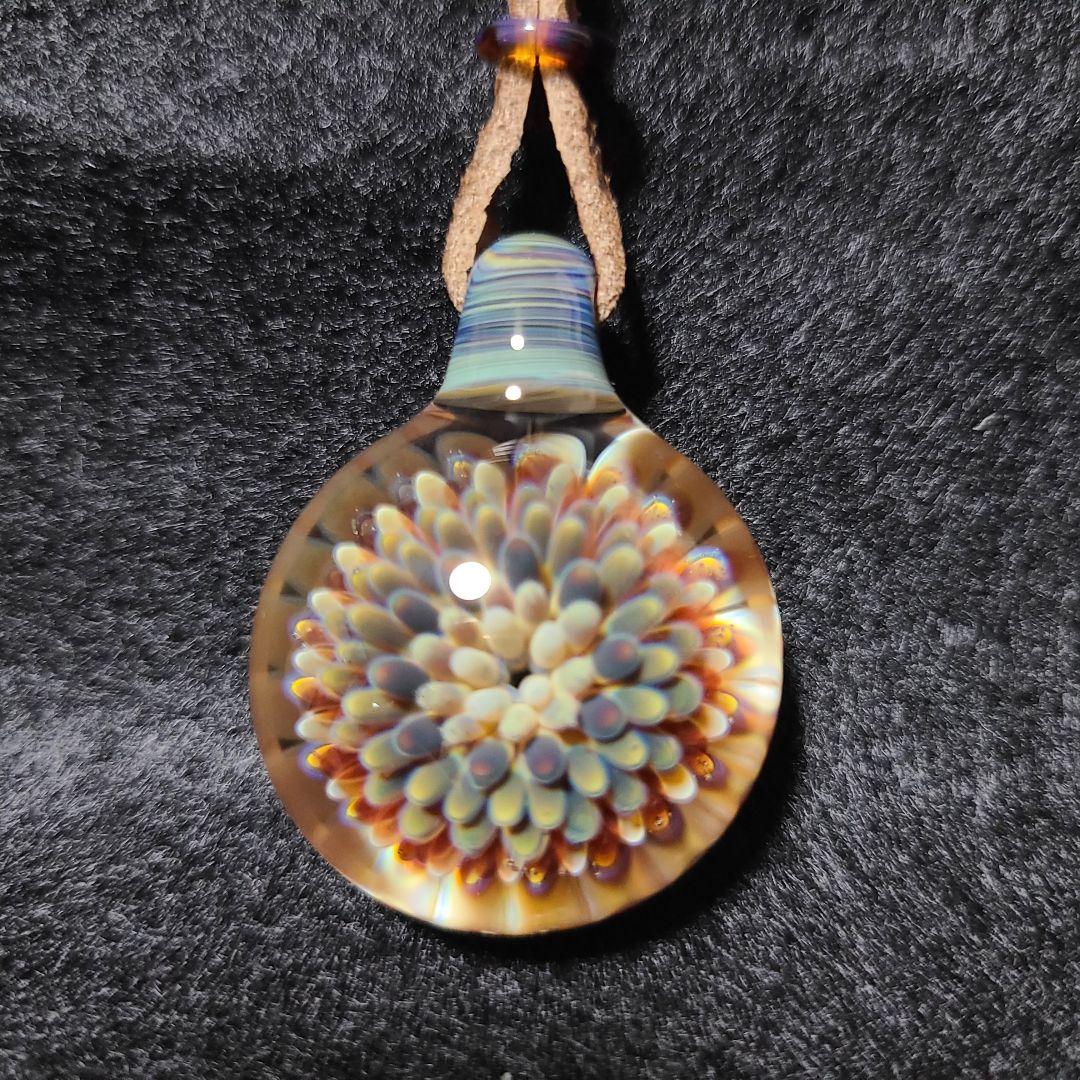 【玉響glass】ドライフラワー花模様ペンダント ポリシリケイトガラス 一品物