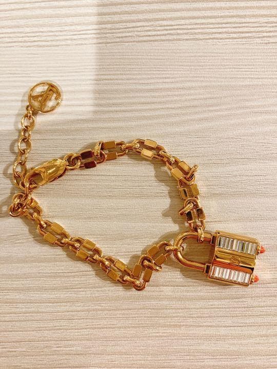 LOUIS VUITTON ルイヴィトン　ブレスレット　M６２８１３