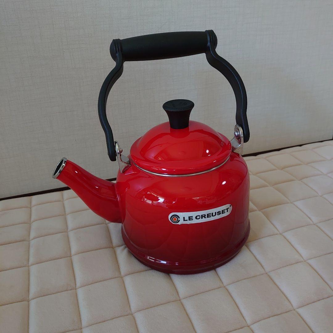 新品同様LE CREUSET 赤 やかん 1.6L