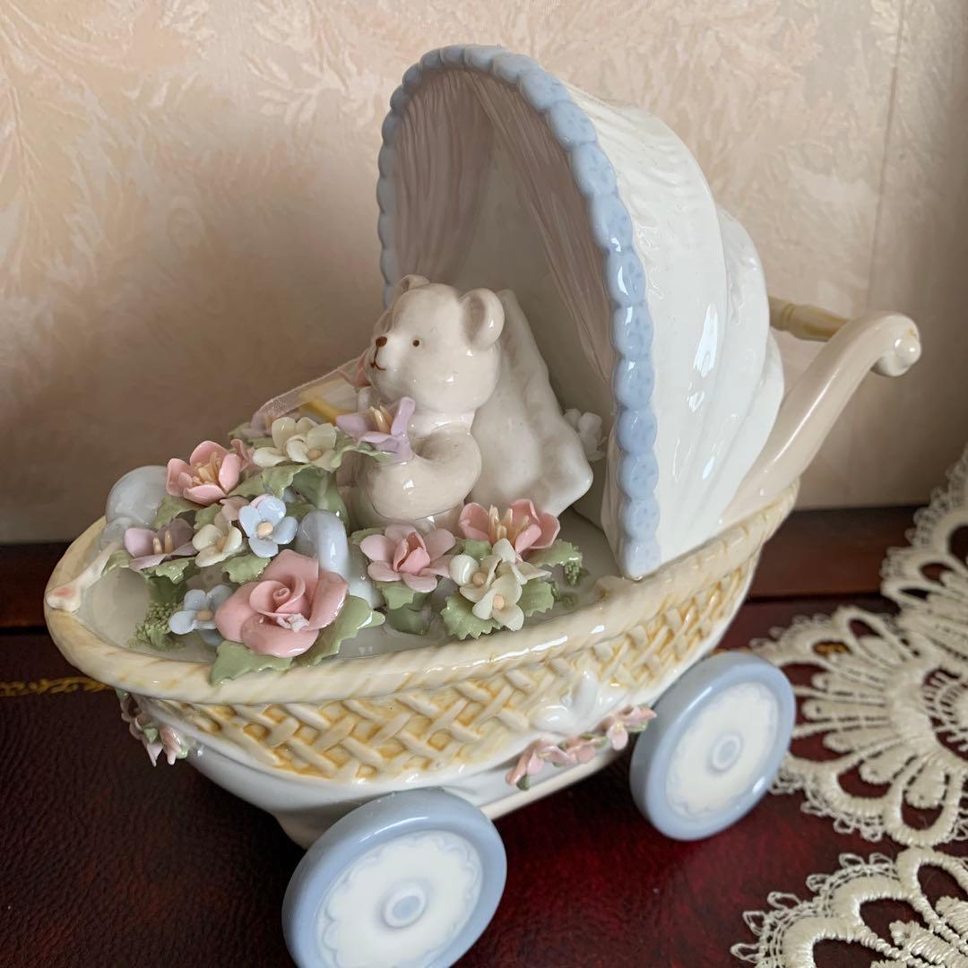ベア　くまさん　ベビーカー　ポーセリン　陶磁器　オルゴール