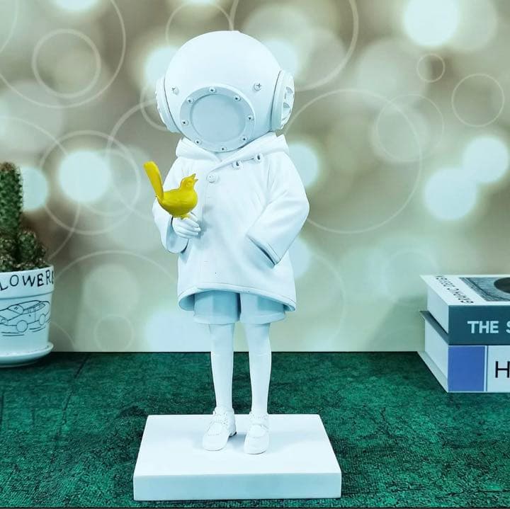 バンクシー　フィギュア　Banksy