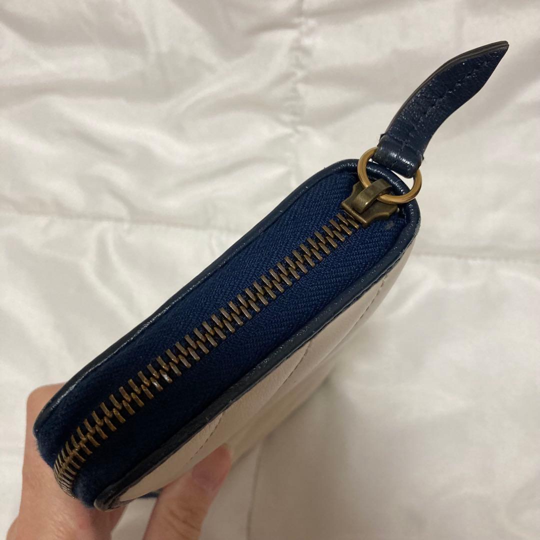 GUCCI レザー　グッチ　GGマーモント　ラウンドファスナー長財布　レザー