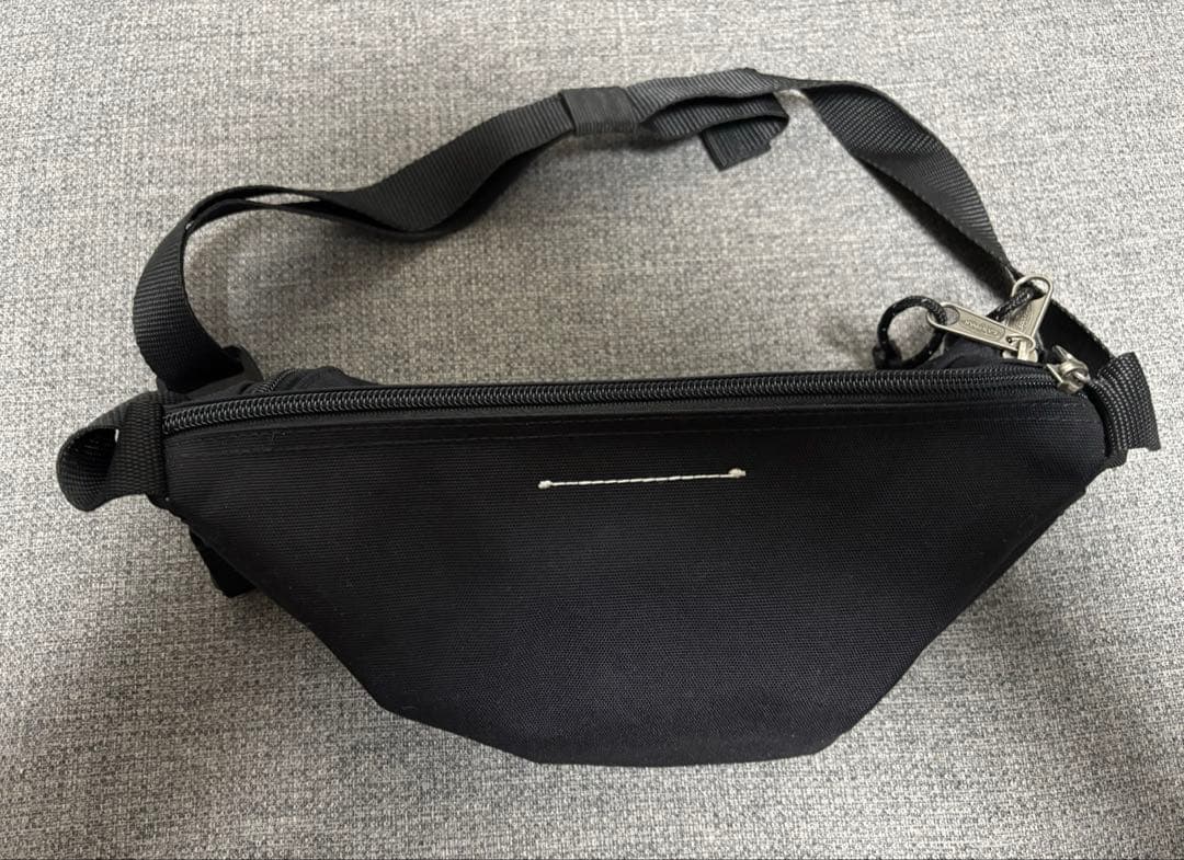 MM6 × EASTPAK コラボ ボディバッグ　ブラック