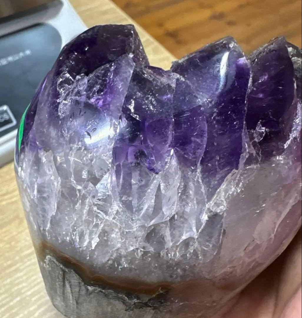 【極上品】ウルグアイ産　アメジストクラスター原石　台座付他　置物