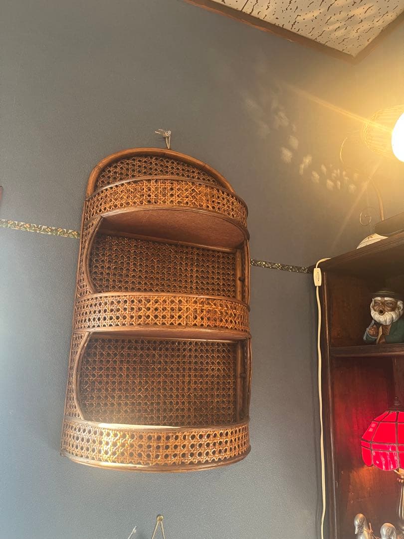 レトロな３段カゴ　壁掛け　60㌢✖️35㌢