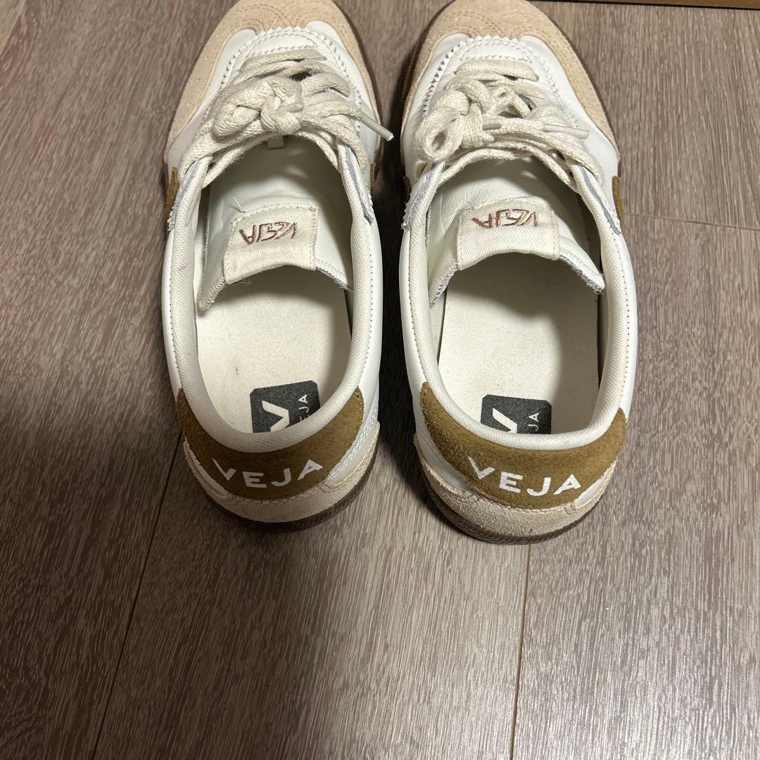 Veja VOLLEY スニーカー ホワイト×テント×バーク39