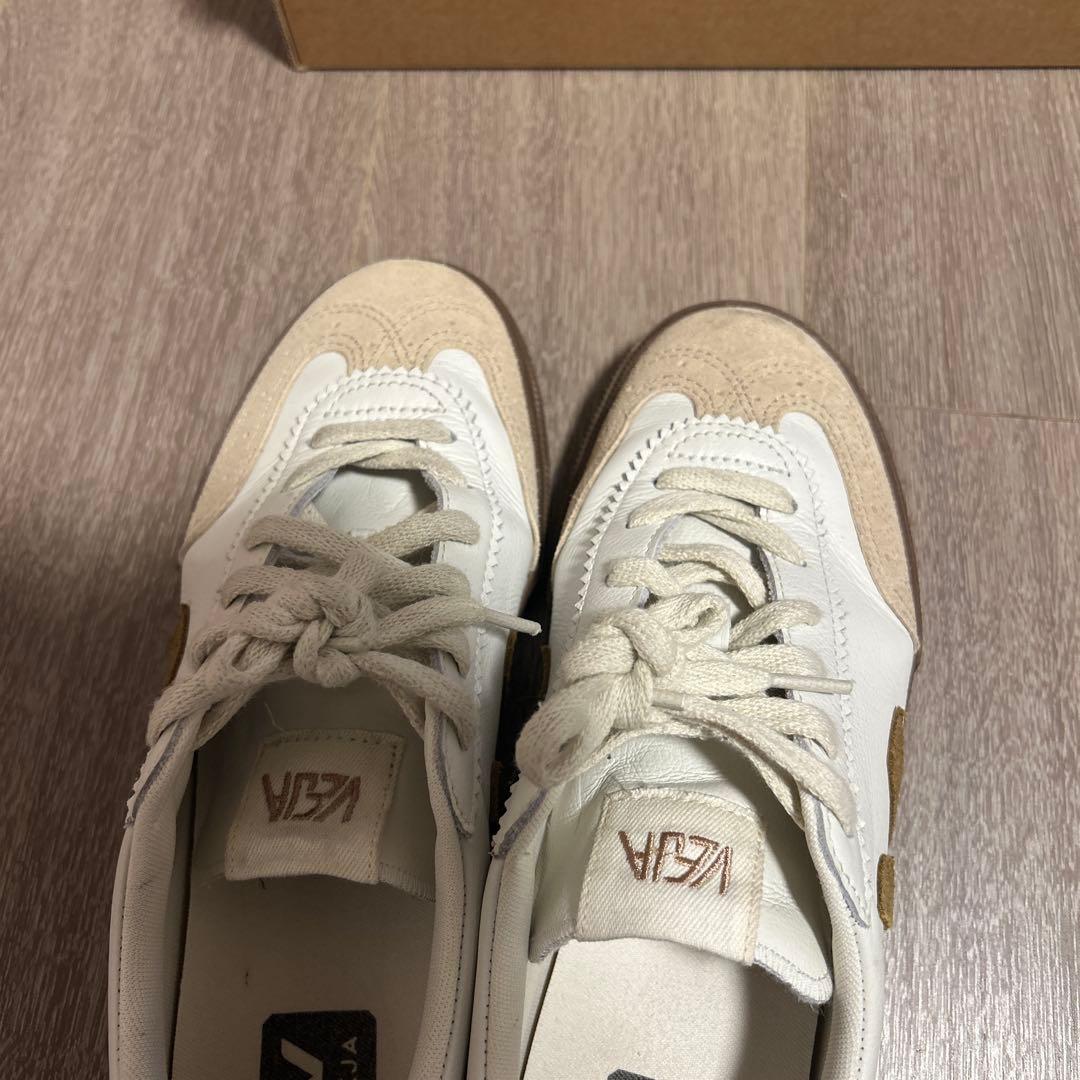 Veja VOLLEY スニーカー ホワイト×テント×バーク39