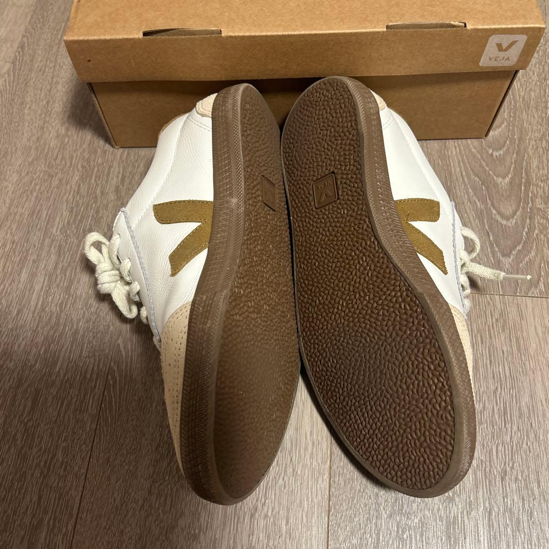 Veja VOLLEY スニーカー ホワイト×テント×バーク39