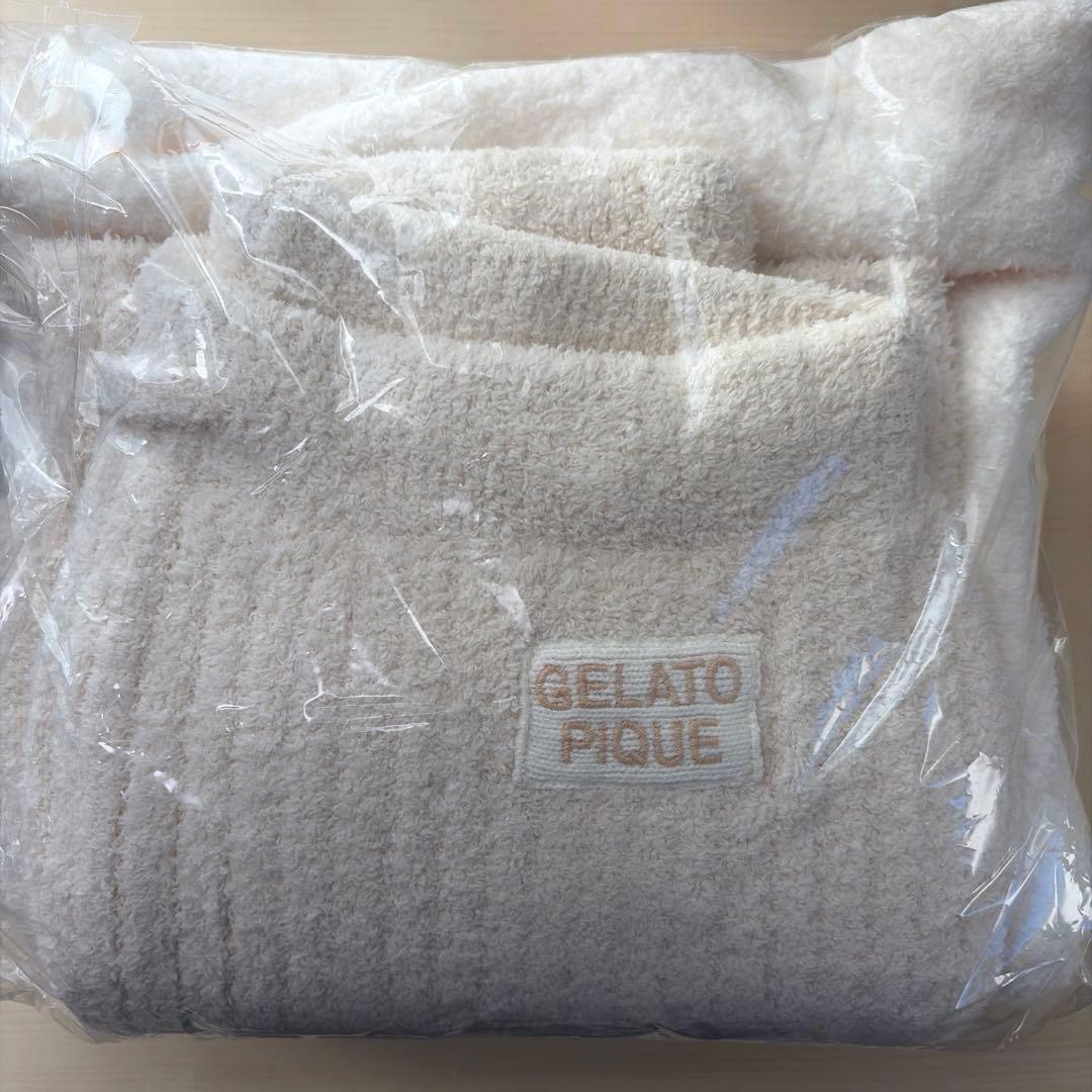 ジェラピケ カラフルパウダープルオーバー ベビモコリブロングパンツセット