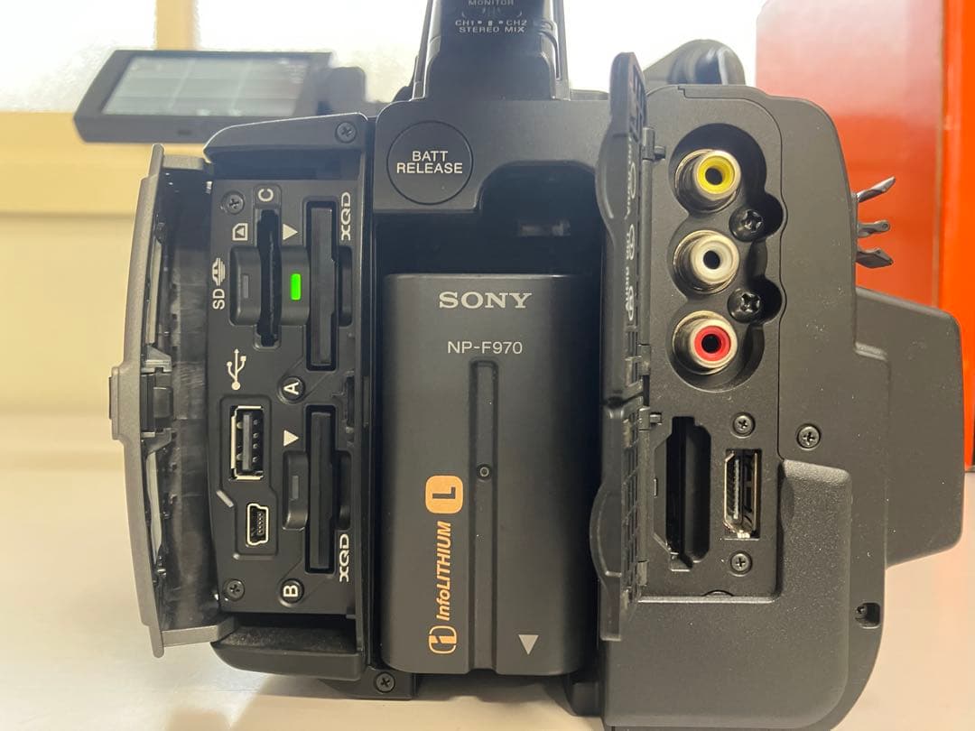 SONY 4K業務用ビデオカメラ本体 FDR-AX1(美品)