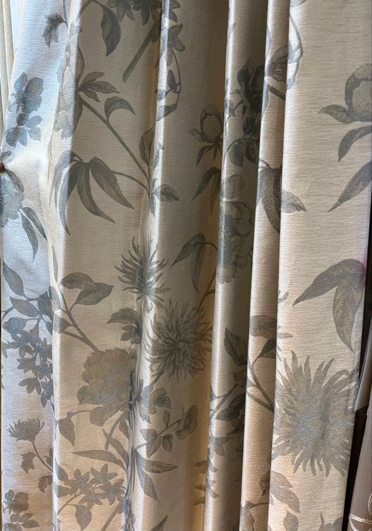 川島織物セルコン　ドレープカーテン