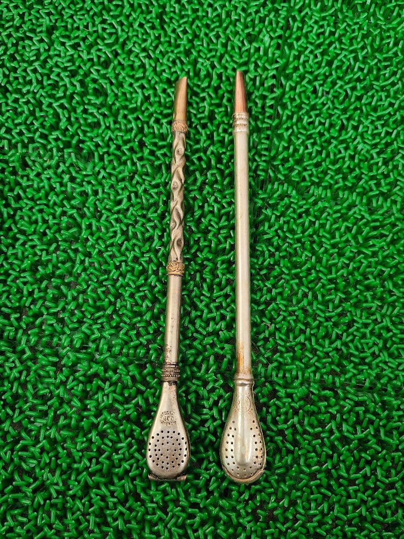 18Kと800の刻印が入ったヴィンテージメタルストロー