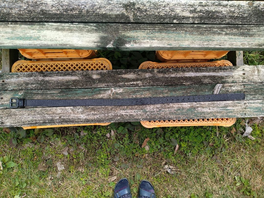 HTC/1000スタッズベルト