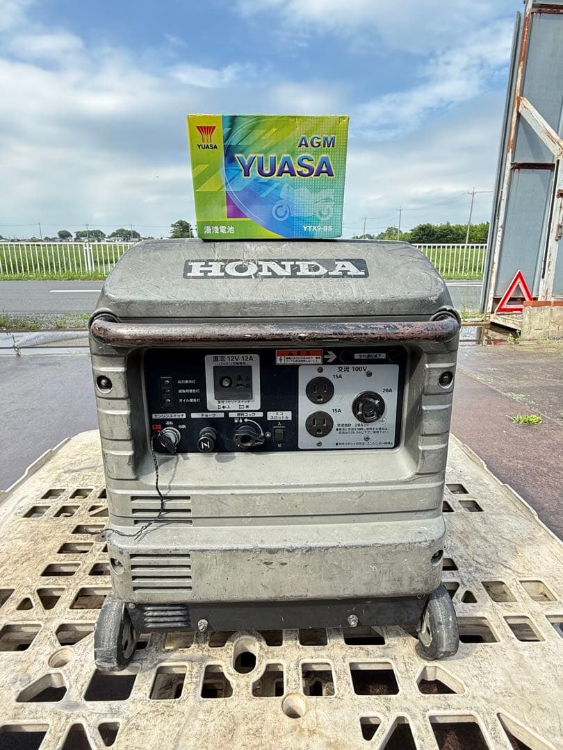 (2)(動作品)ホンダ 発電機 HONDA EU28is
