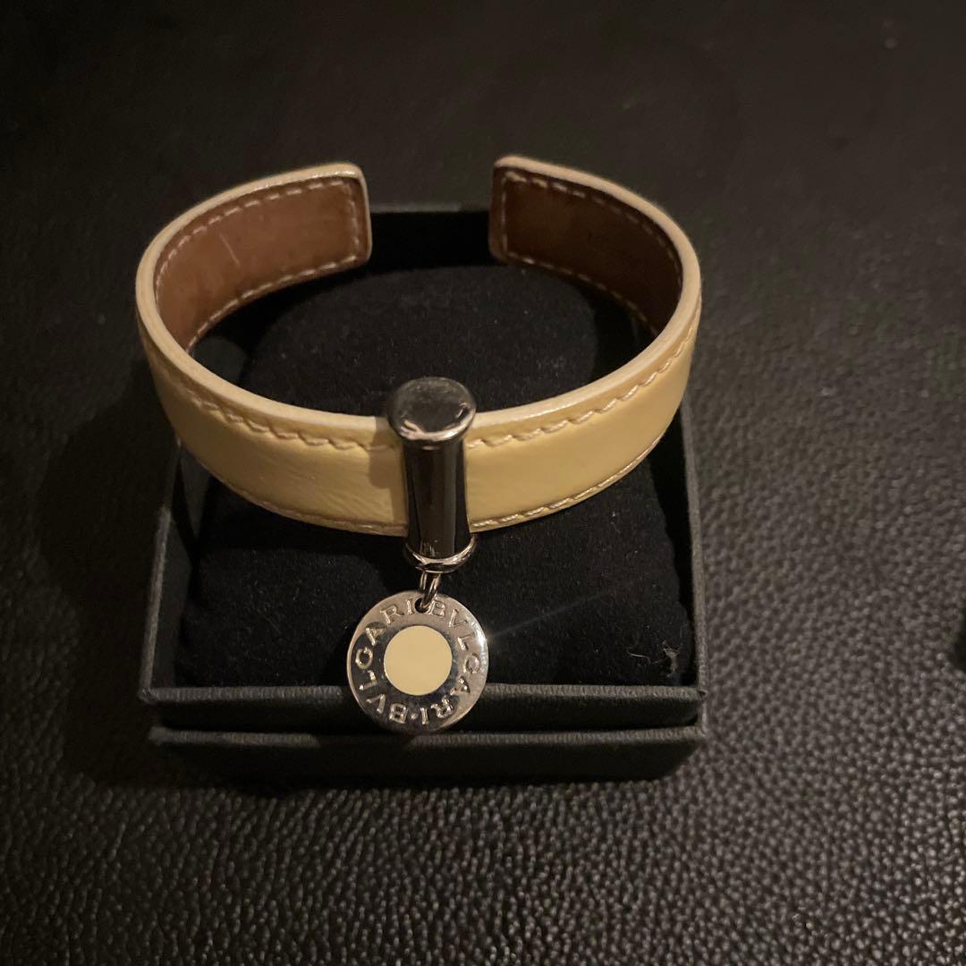 BVLGARI レザーバングル