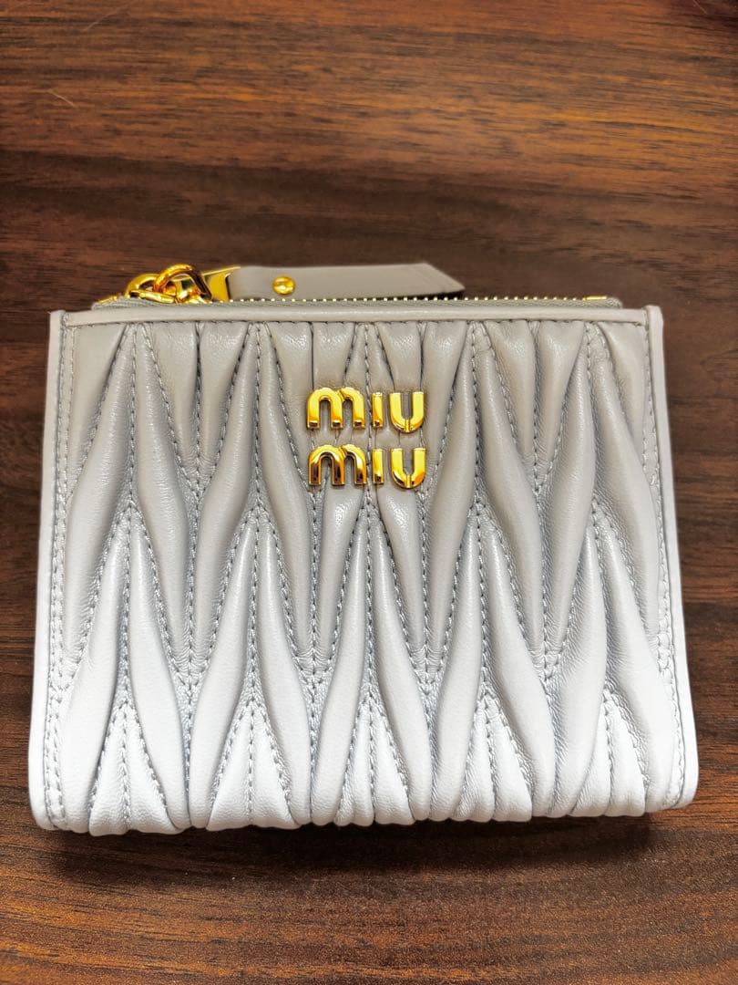 【新品】MIUMIU マテラッセ ナッパレザー ミニ財布
