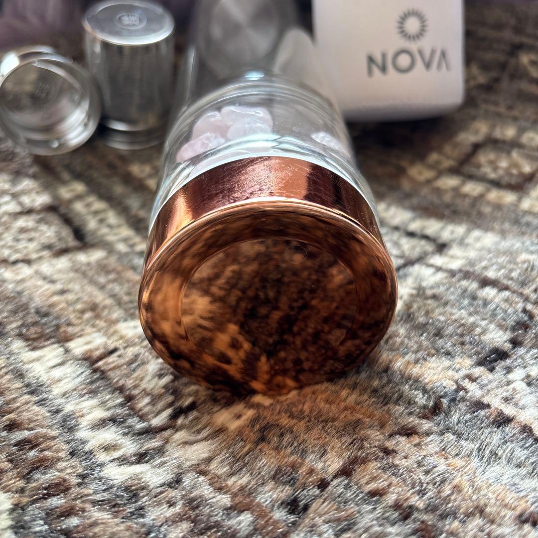【ほぼ未使用】NOVA クリスタルクリアボトル 450ml ローズクォーツ入り