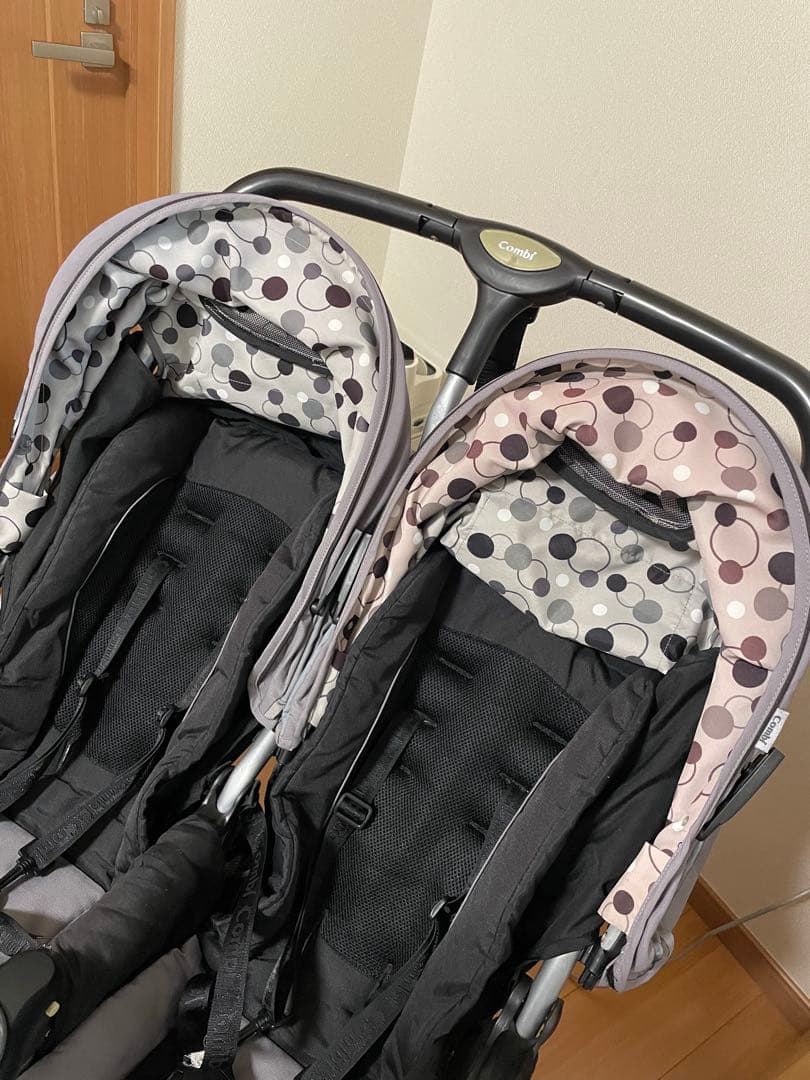combi ダブルベビーカー 双子 ツイン