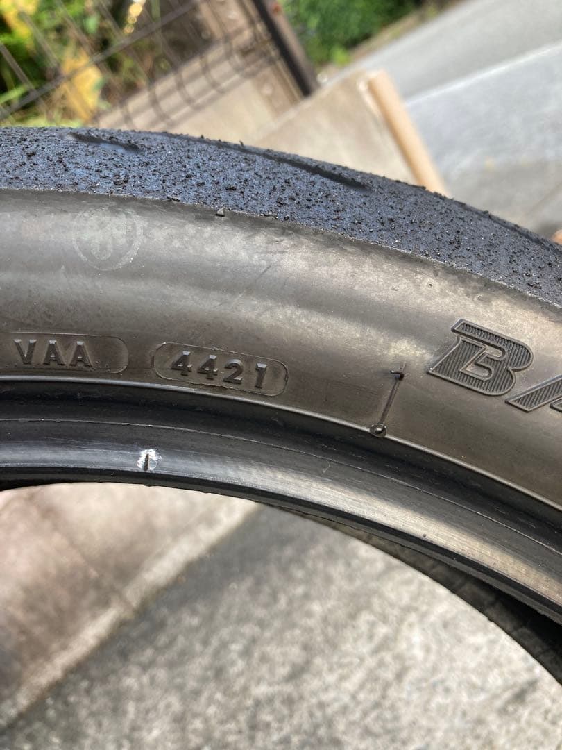 ブリヂストン S22 タイヤ110/70 140/70 バトラックス　前後