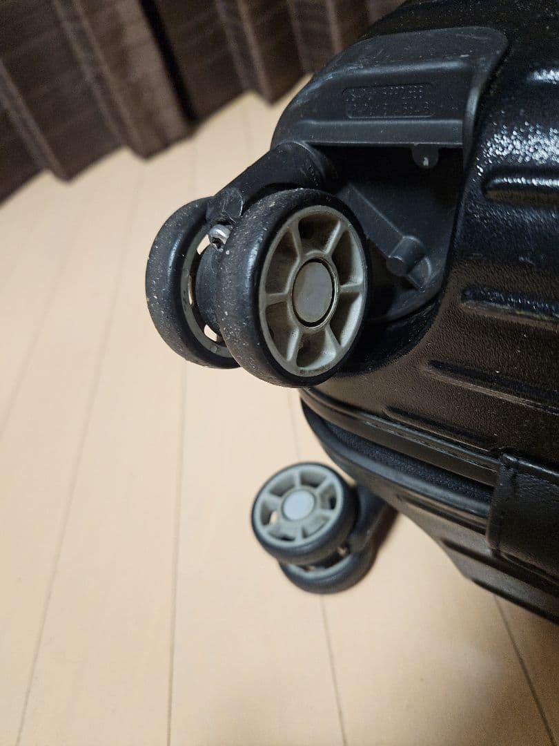 RIMOWA SALSA リモワ サルサ キャリーケース 25L 4輪 黒