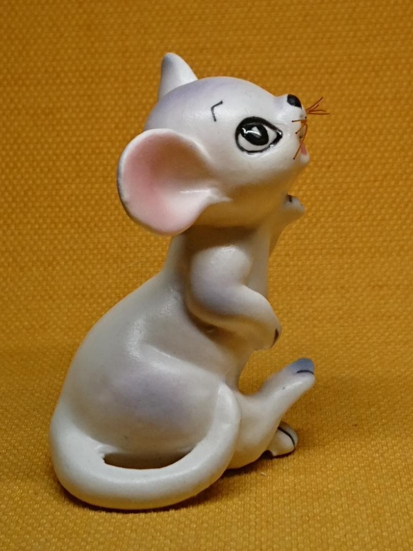 ネズミ　ねこ　陶器　オブジェ　置物　インテリア　工芸品　美術品　A3325