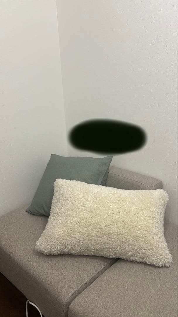 ファー素材クリーム色クッション