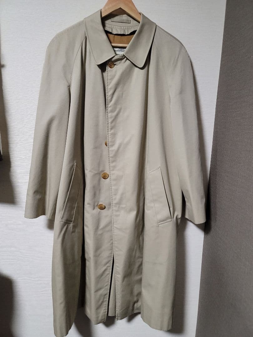 アクアスキュータム　ステンカラーコート