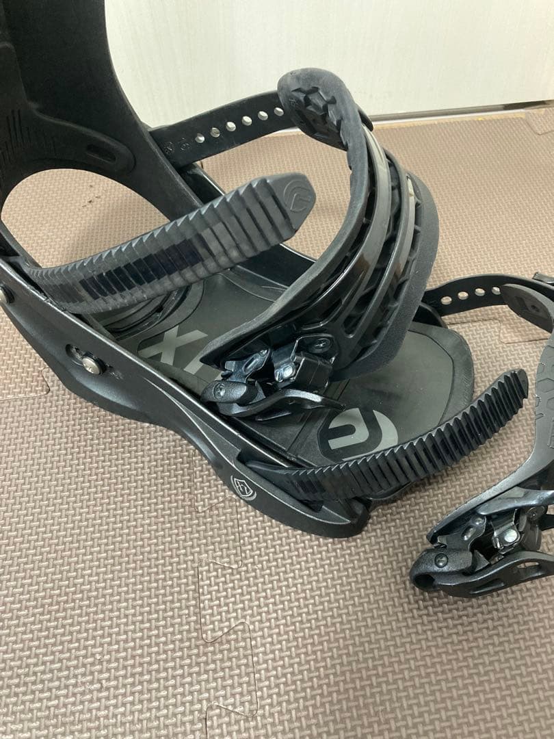 【FLUX XV 18-19モデル】Mサイズ 【破損箇所あり】