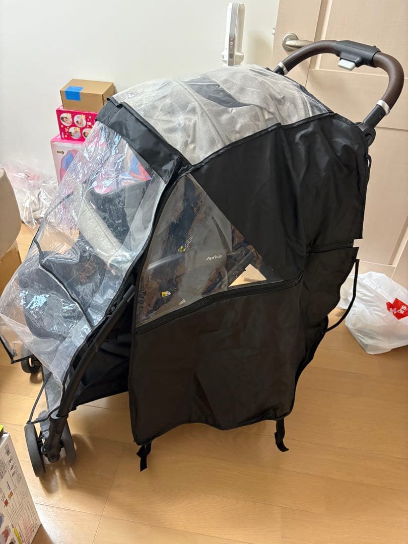Aprica 折りたたみベビーカー グレー　レインカバー付き