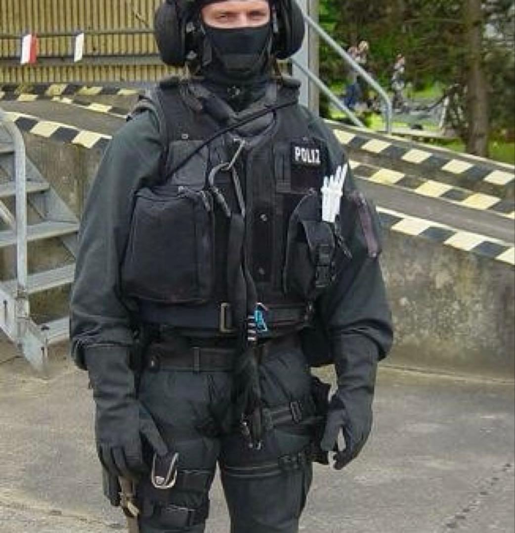 山*様 ドイツBGS特殊部隊GSG-9旧式モジュラータクティカルベスト 実物中古