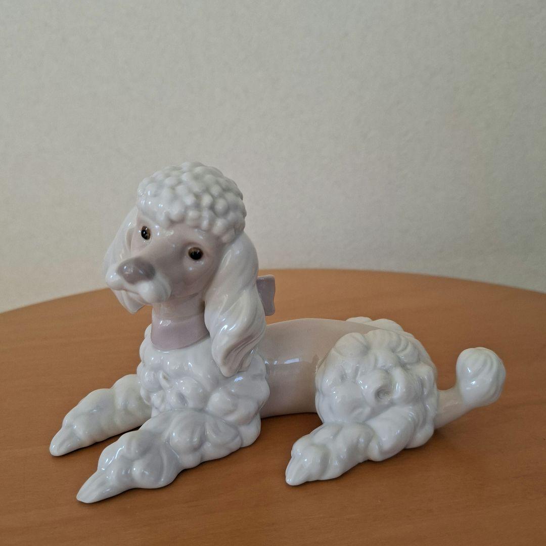 リヤドロ/lladro お座りプードル
