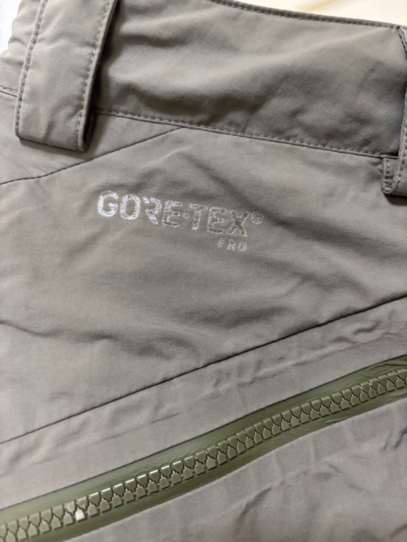【値下げしました】Burton ak GORE-TEX PRO ウェア上下