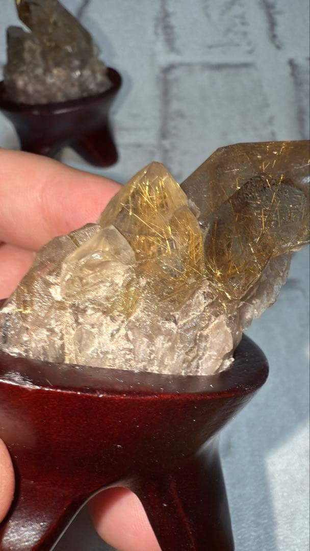 ④ブラジル産 タイチンルチルクォーツ マスター 原石クラスター 特注手彫専用台座