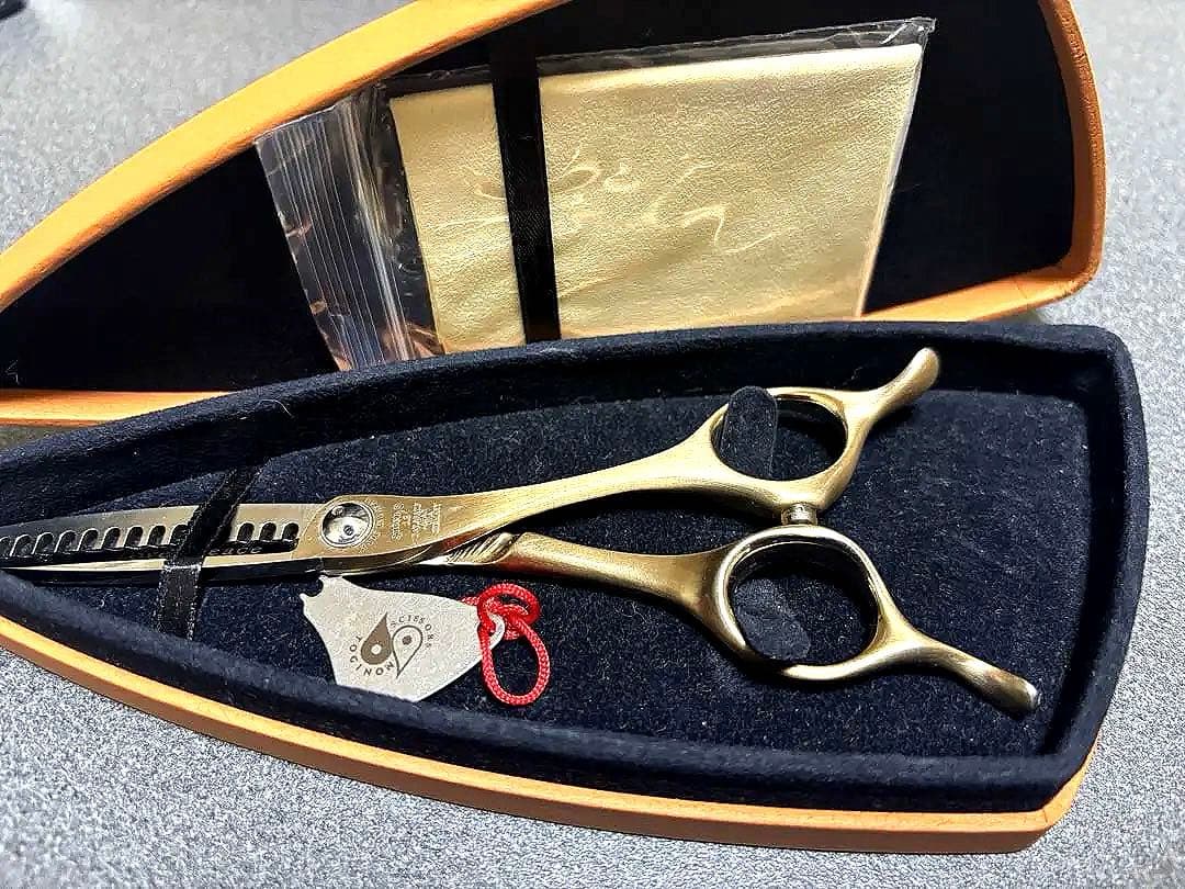 トギノン クイーンシグマ 5.8インチ セニング 中古 刻印あり 切れ味良好