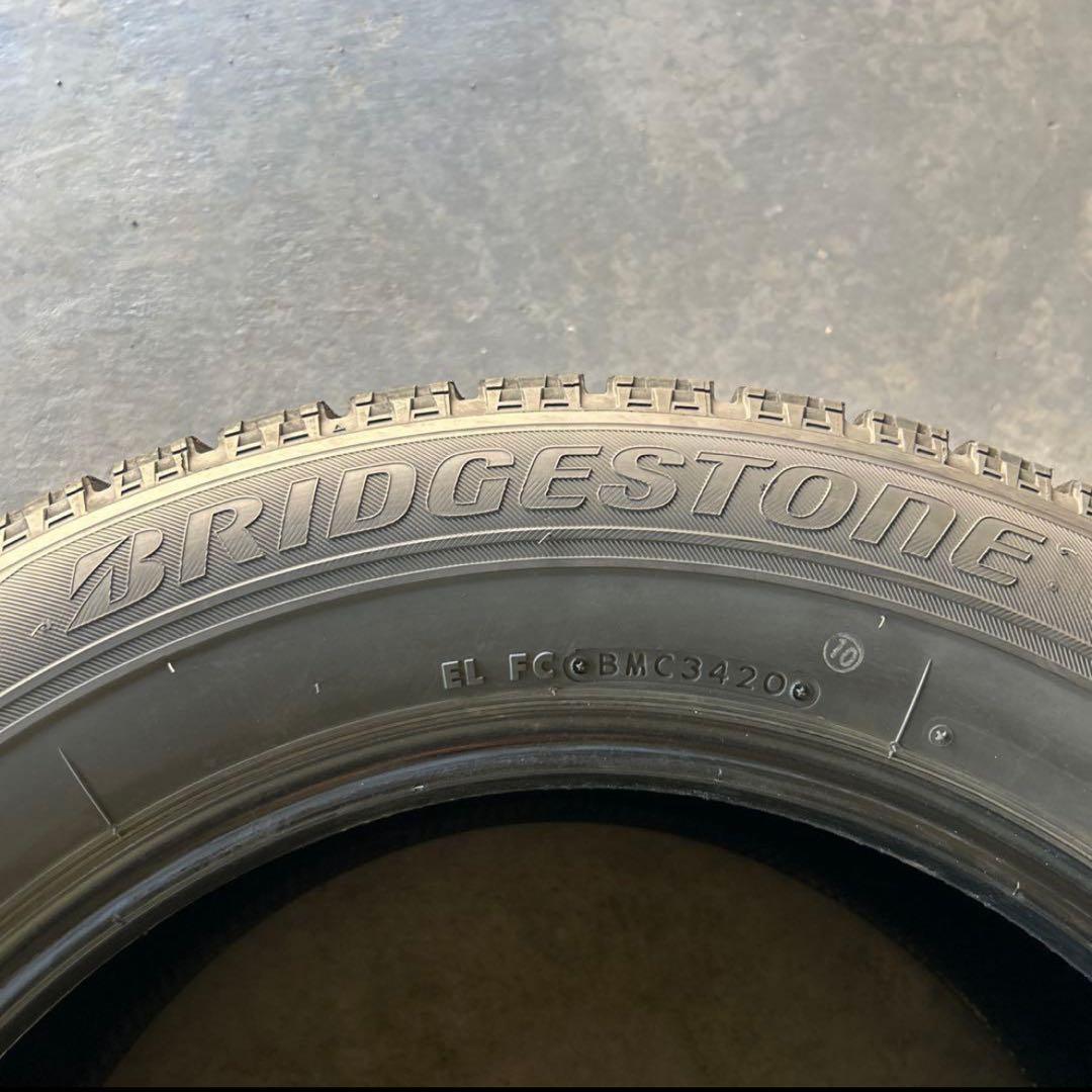 あゆさん専用　ブリザック　VRX 225/60/17スタッドレスタイヤ　2本