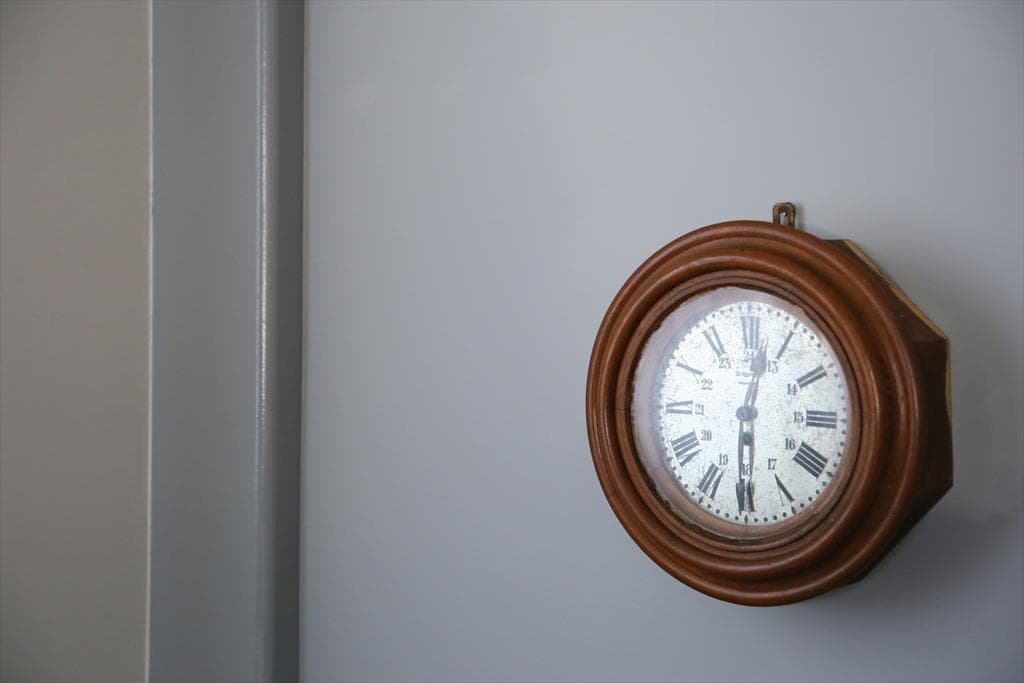 フランスアンティーク木製壁掛け時計/手巻きウォールクロック(86-265)