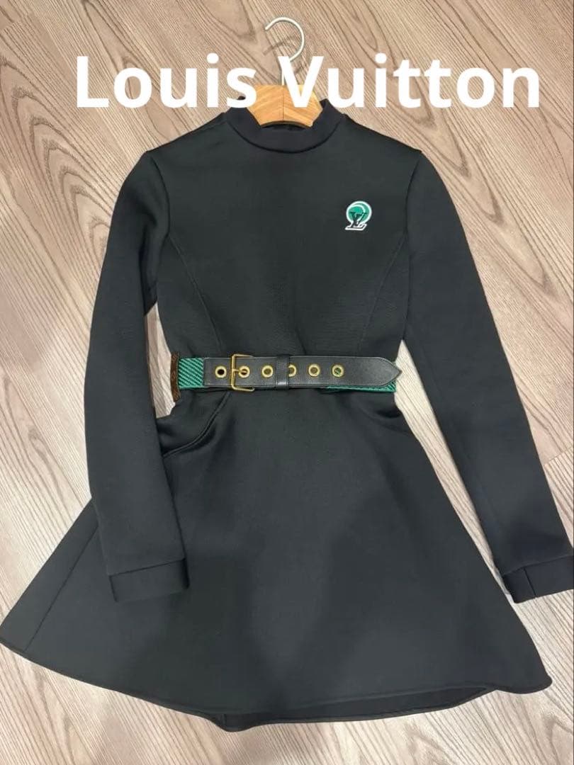 超美品　ルイ・ヴィトン ｜美しいラインが際立つベルト付きワンピース