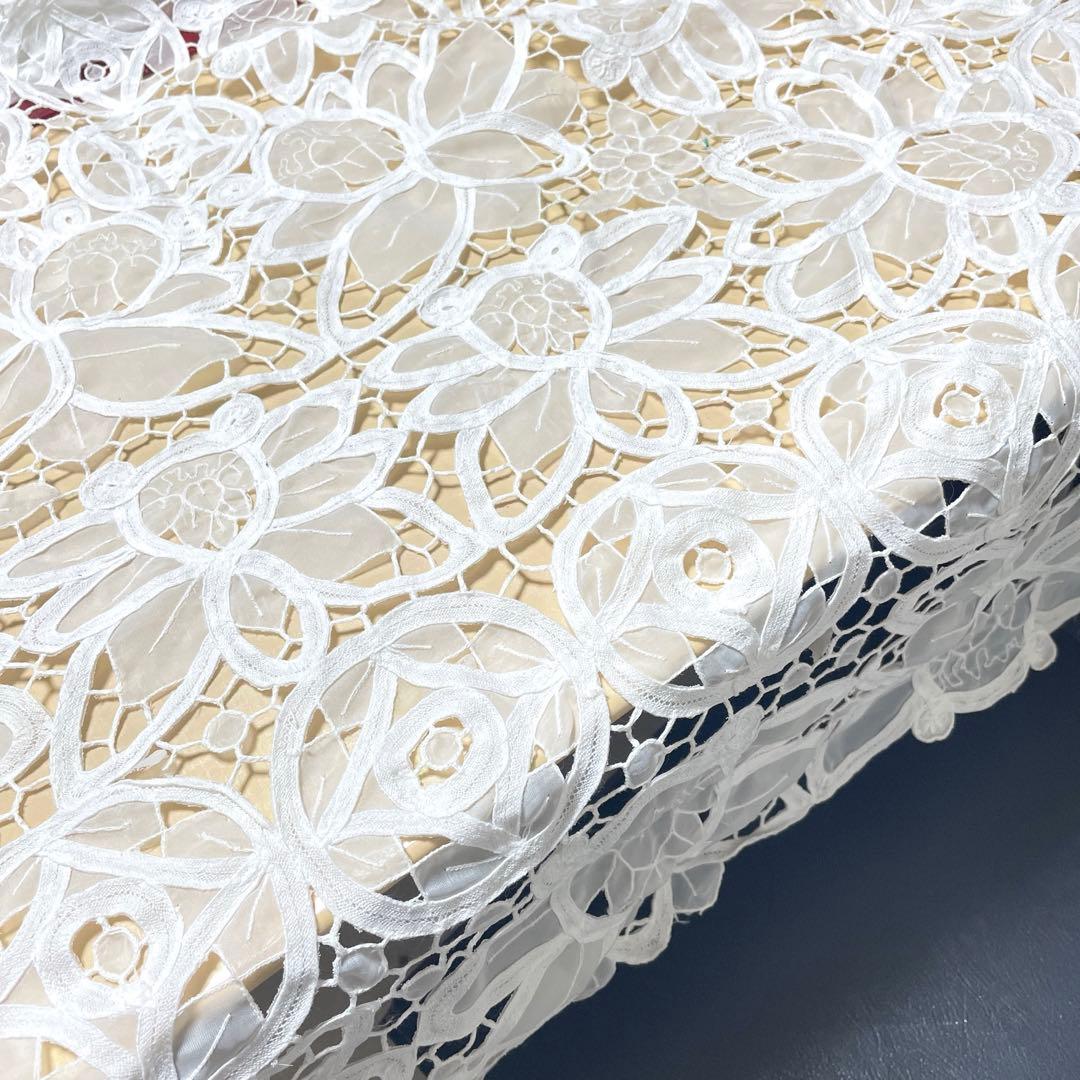 チュールレース　テーブル　クロス　ホワイト　ゴージャス　約160×124