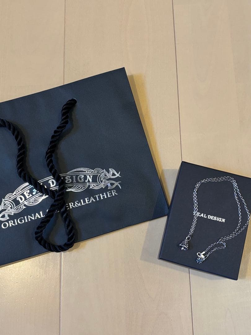 DEAL DESIGN シルバー チャーム ネックレス