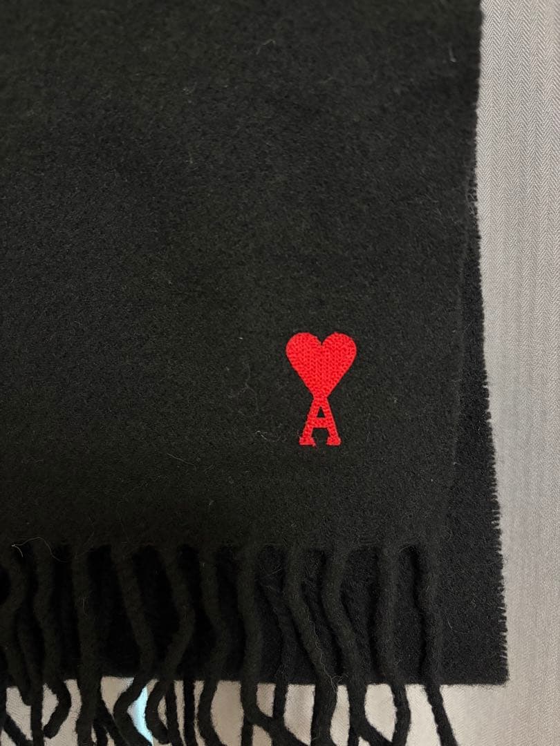 極美品 AmiParis アミパリス　マフラー　ブラック