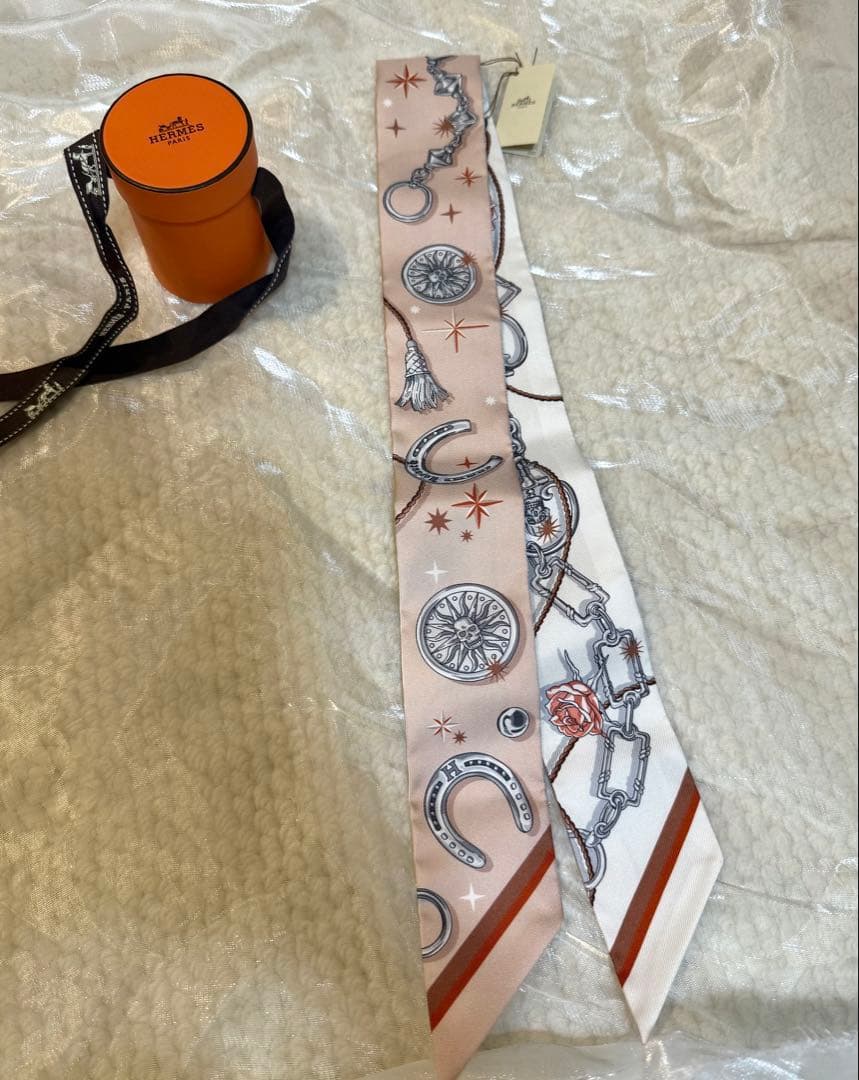 新品未使用　エルメス　ツイリー　2025年新作　セラフェット　ベージュ　箱あり